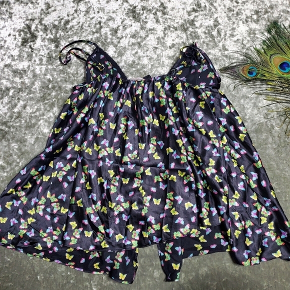 Victoria's Secret Butterfly Print Slip - Picture 7 of 7